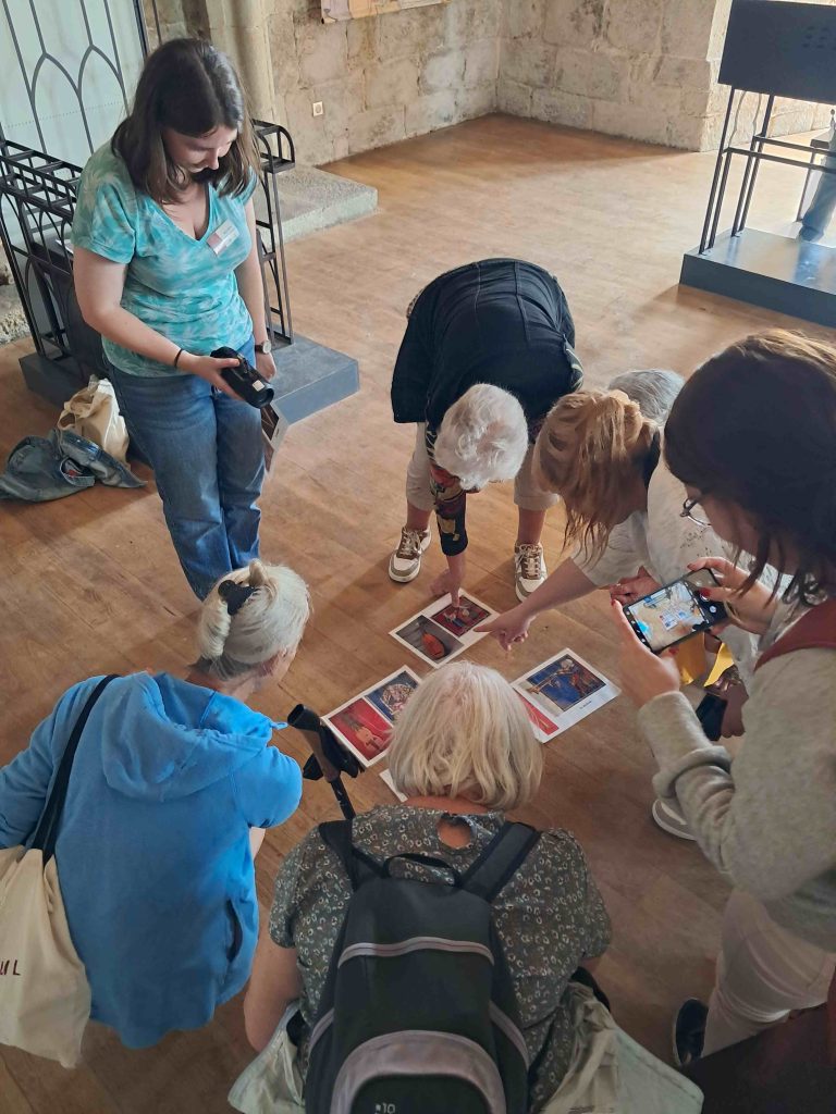 bretagne côte armor tourisme découverte culture patrimoine château histoire moyen âge visite guidée journée loisirs nocturne insolite inédit expérience famille atelier enfant jeunes visiteur atelier école college lycee education action pedagogie decouverte nuit châteaux minutes bleues experience experientielle inedit unique insolite cuisine fête musique conte son sonore chant chanter nuits etoiles observer observatoire ciel journées européennes ciel manifestation evenement evenementiel programme programmation spectacle enquête immersive sensorielle sens sensation toucher gouter ecouter voir sentir